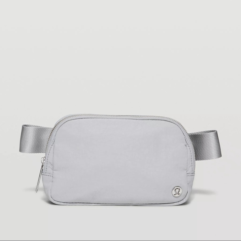 Lululemon Everywhere Belt Bag